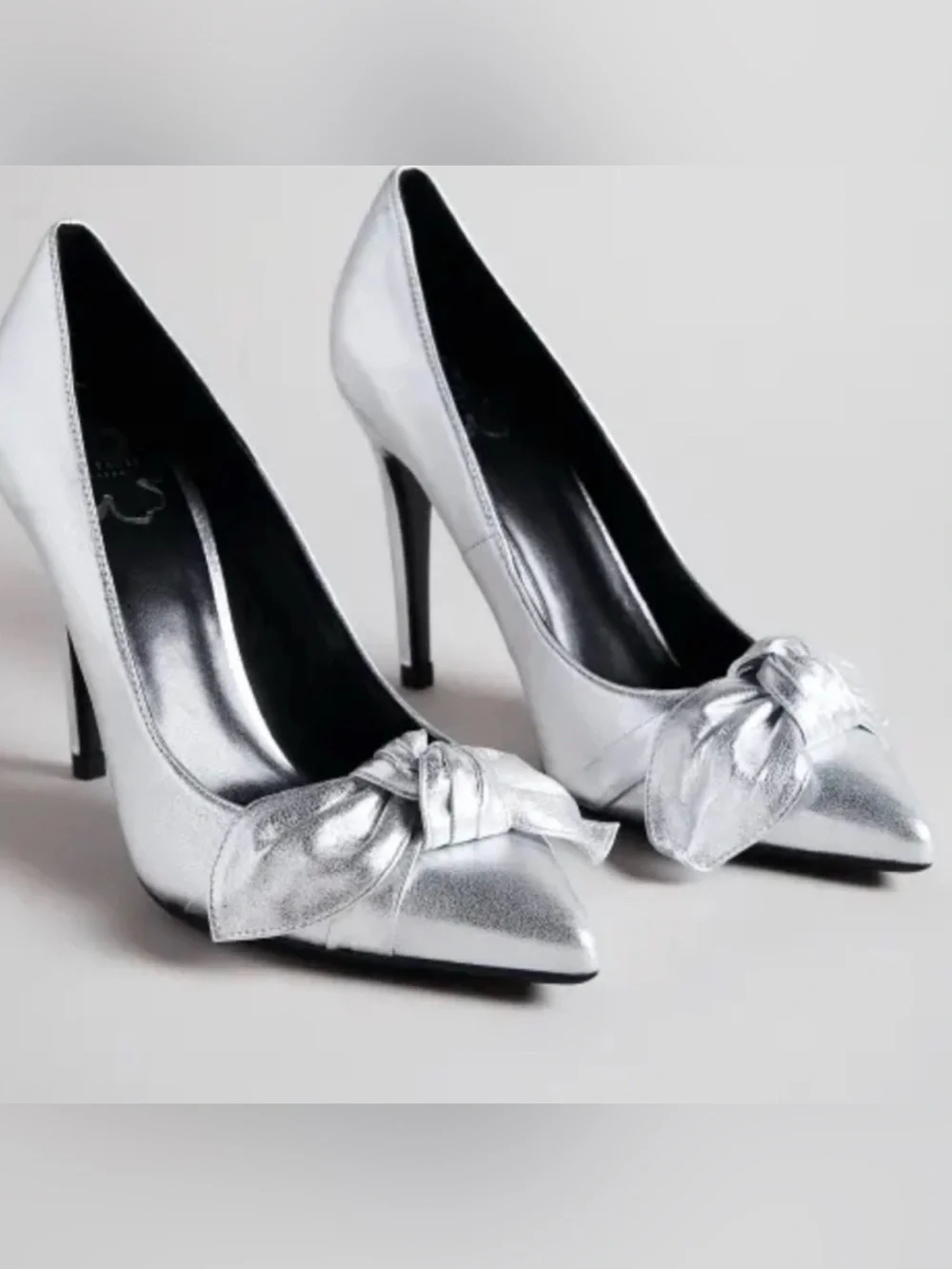 NEW Ted Baker Ryal Silver Pointed-Toe Bow Stiletto Pumps Size 6.5 $225 MSRP